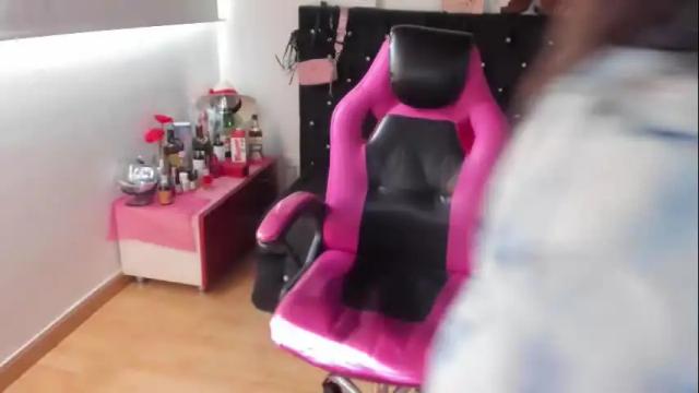 Image 12 of d_martii Stream on Chaturbate on 17 days ago