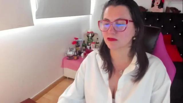 Image 12 of d_martii Stream on Chaturbate on 16 days ago