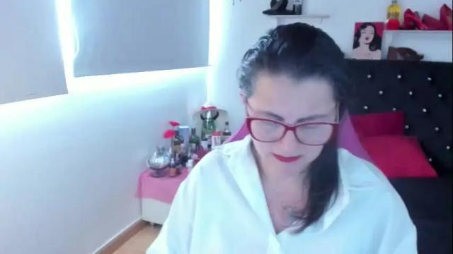 Image 2 of d_martii Stream on Chaturbate on 16 days ago