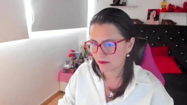 Image 3 of d_martii Stream on Chaturbate on 16 days ago