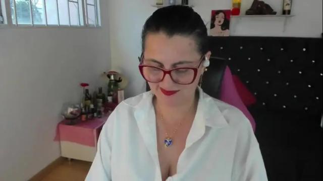 Image 3 of d_martii Stream on Chaturbate on 9 days ago