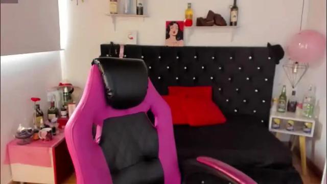 Image 7 of d_martii Stream on Chaturbate on 3 days ago