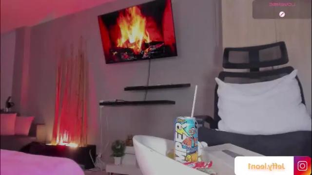 Image 7 of d_varisheli Stream on Chaturbate on 2 months ago