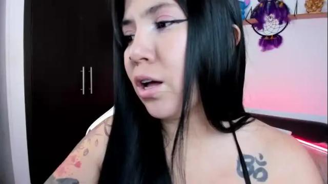 Image 2 of daahanna_ Stream on Chaturbate on 9 days ago