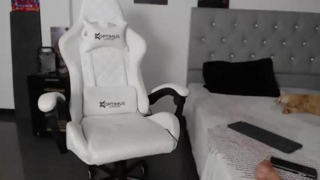 Thumbnail 1, daddies_girl_18's Stream at Chaturbate, 15 months ago