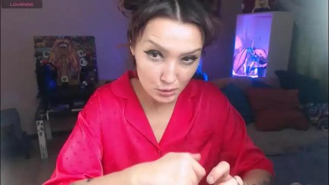 Image 4 of daddymoongirl Stream on Chaturbate on 1 month ago