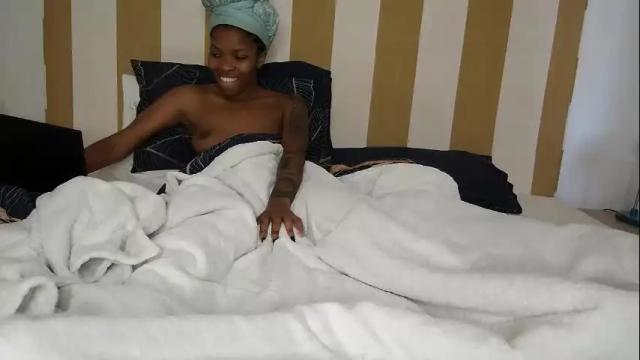 Image 3 of daddyslittleebony Stream on Chaturbate on 1 month ago