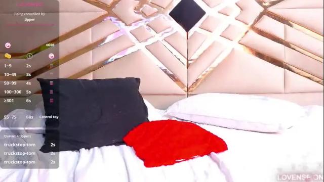 Image 12 of daddysneakinme Stream on Chaturbate on 2 days ago