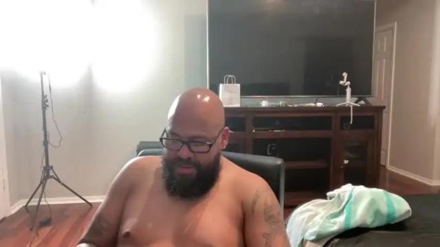 Image 4 of daddysub666 Stream on Chaturbate on 16 months ago