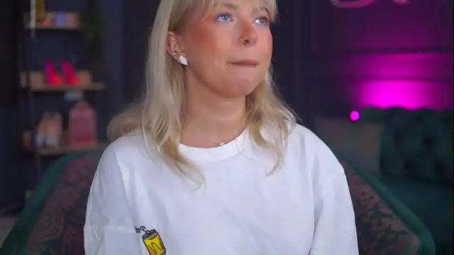 Image 8 of daenerysdrogo Stream on Chaturbate on 17 days ago