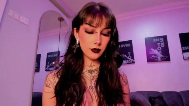 Image 11 of dafne_goth Stream on Chaturbate on 1 month ago