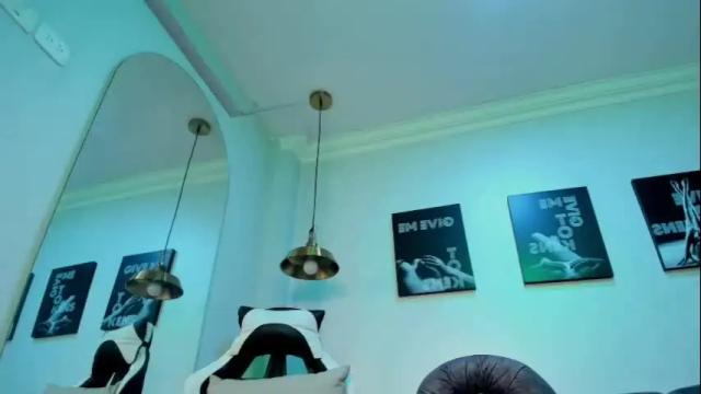 Image 12 of dafne_goth Stream on Chaturbate on 21 days ago