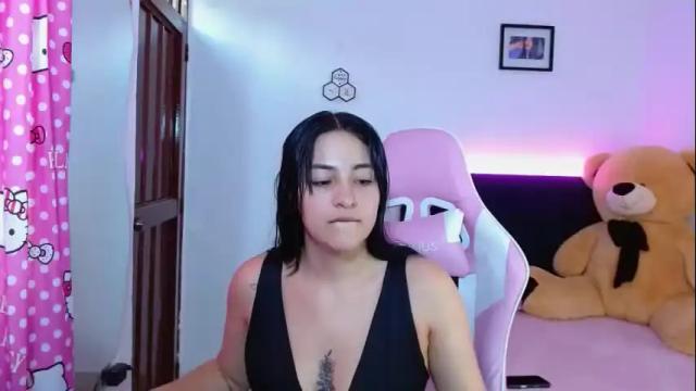 Image 2 of dafne_hot77 Stream on Chaturbate on 12 days ago