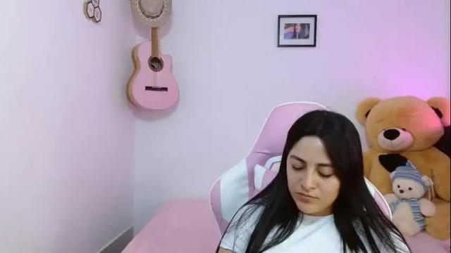 Image 11 of dafne_hot77 Stream on Chaturbate on 10 days ago