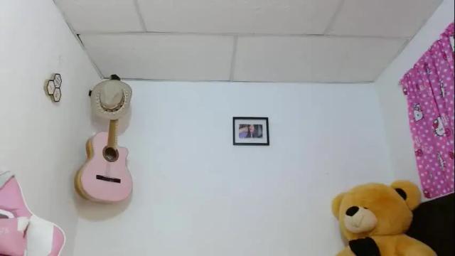 Image 10 of dafne_hot77 Stream on Chaturbate on 3 days ago