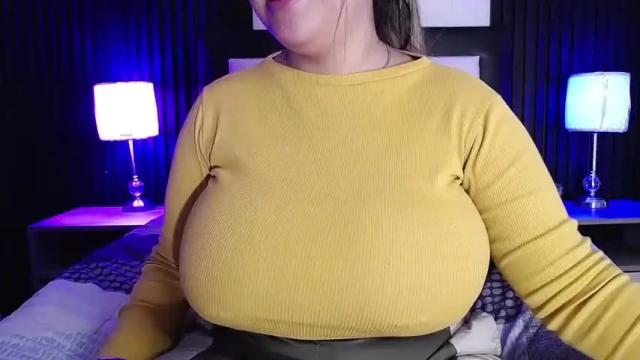 Thumbnail 1, dafne_hs's Stream at Chaturbate, 21 months ago