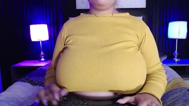 Image 10 of dafne_hs Stream on Chaturbate on 21 months ago