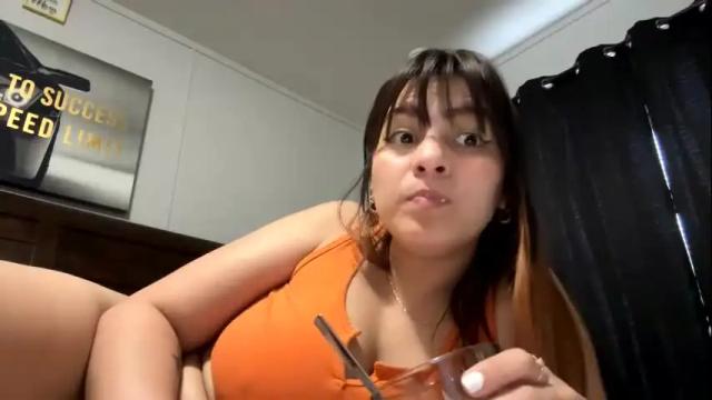 Image 11 of dafnecloutier Stream on Chaturbate on 2 days ago