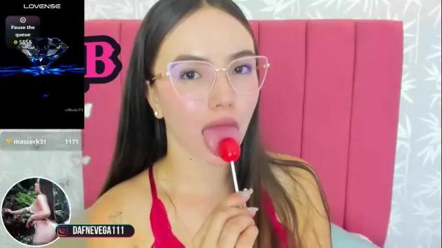 Image 3 of dafnevega Stream on Chaturbate on 2 months ago