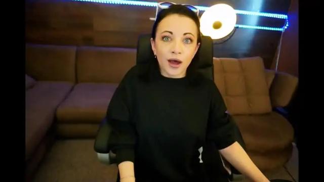 Image 3 of dafni_mon Stream on Chaturbate on 12 days ago
