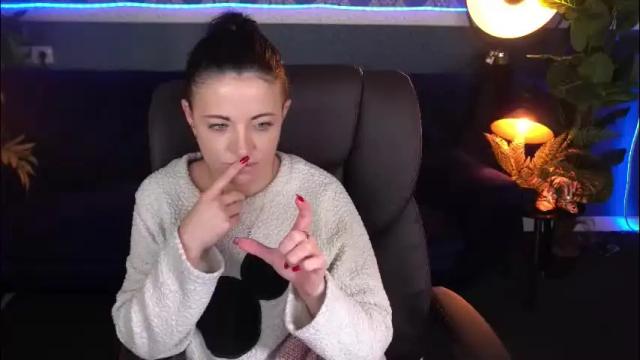 Image 3 of dafni_mon Stream on Chaturbate on 17 days ago