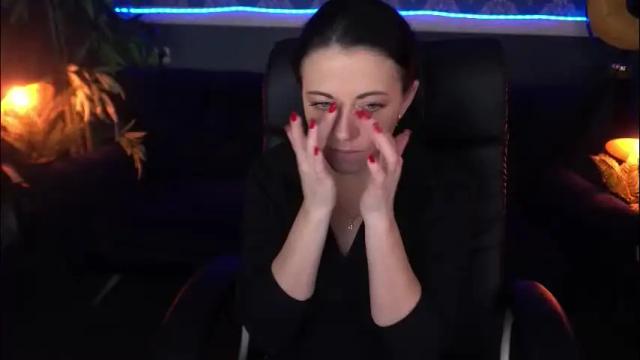 Image 4 of dafni_mon Stream on Chaturbate on 1 month ago