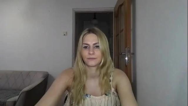 Image 2 of dagmariepiquant Stream on Chaturbate on 18 hours ago