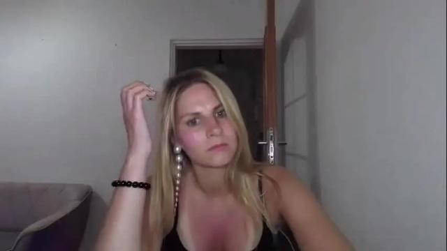 Image 8 of dagmariepiquant Stream on Chaturbate on 23 days ago