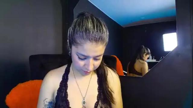Image 3 of dahian_dmour Stream on Chaturbate on 14 days ago