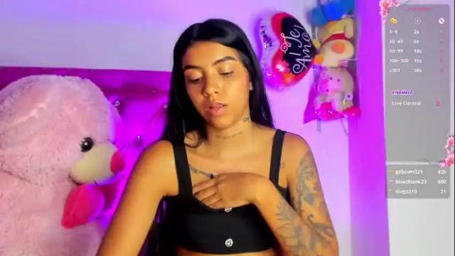 Image 7 of dahiangomezz Stream on Chaturbate on 1 month ago