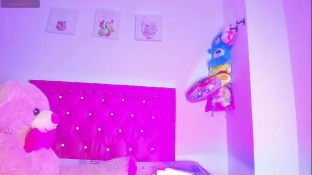Image 2 of dahiangomezz Stream on Chaturbate on 1 month ago