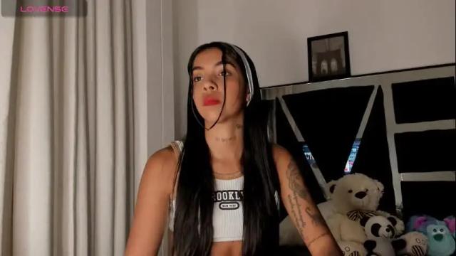 Image 3 of dahiangomezz Stream on Chaturbate on 29 days ago
