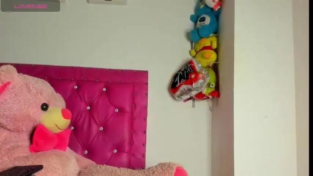Image 3 of dahiangomezz Stream on Chaturbate on 4 days ago