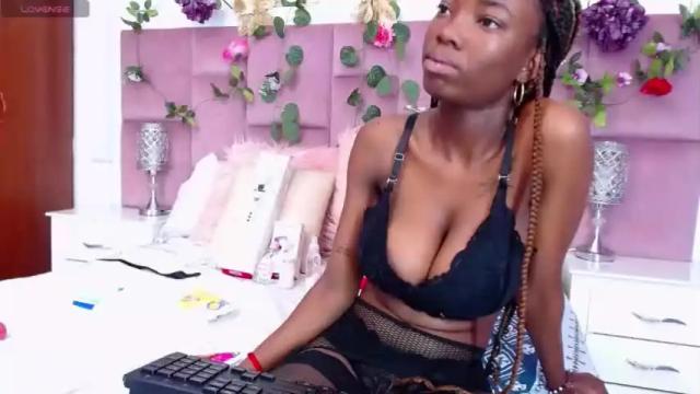 Image 12 of dahiaralee Stream on Chaturbate on 17 months ago