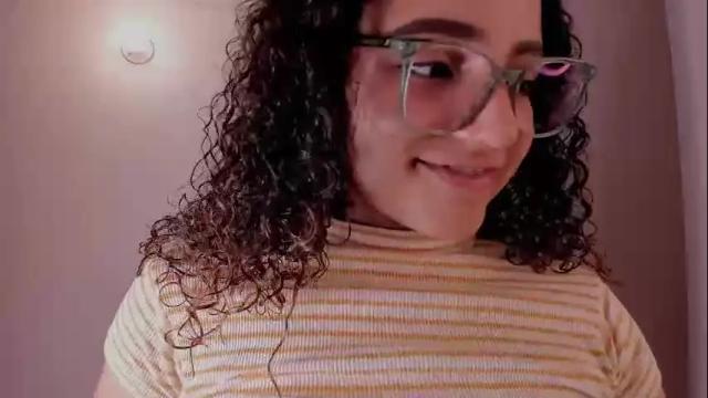 Image 7 of dahliabrowniee Stream on Chaturbate on 13 days ago
