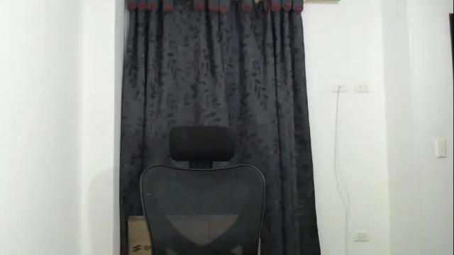 Image 2 of dahliarios Stream on Chaturbate on 2 months ago