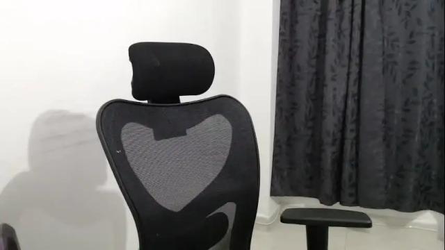 Image 6 of dahliarios Stream on Chaturbate on 17 days ago