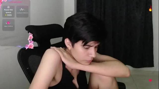 Image 2 of dahliarios Stream on Chaturbate on 7 days ago