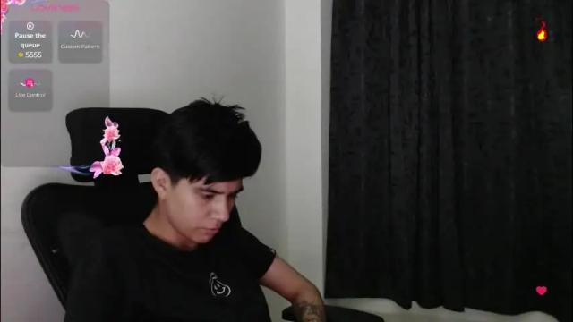 Image 2 of dahliarios Stream on Chaturbate on 2 months ago