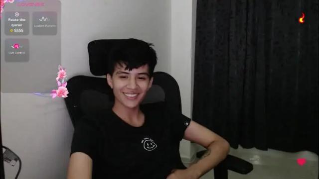 Image 4 of dahliarios Stream on Chaturbate on 2 months ago