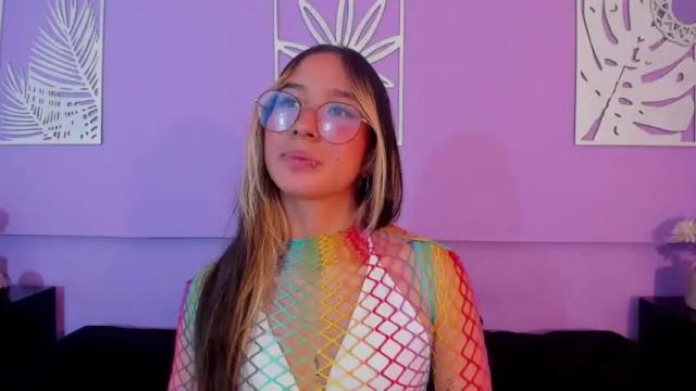 Image 11 of daiana_reynolds Stream on Chaturbate on 17 months ago
