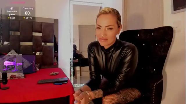 Image 4 of daila_jonnes Stream on Chaturbate on 24 days ago