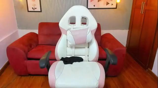 Image 4 of daila_riley Stream on Chaturbate on 21 months ago