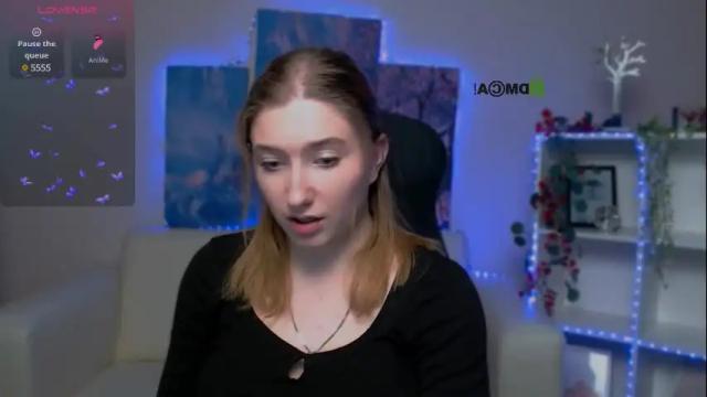 Image 8 of daisy_candy Stream on Chaturbate on 29 days ago