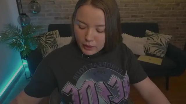 Image 10 of daisy_stacey Stream on Chaturbate on 15 months ago