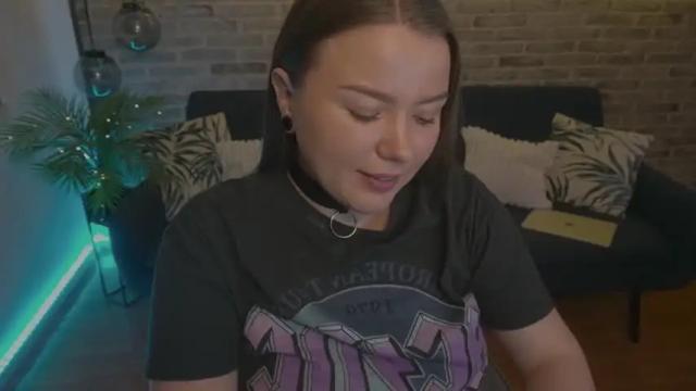 Image 6 of daisy_stacey Stream on Chaturbate on 15 months ago