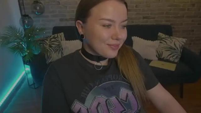 Image 7 of daisy_stacey Stream on Chaturbate on 15 months ago