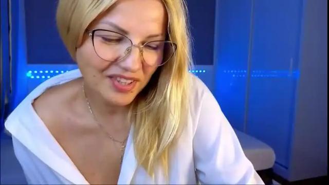 Image 11 of daisydavis_ Stream on Chaturbate on 26 days ago