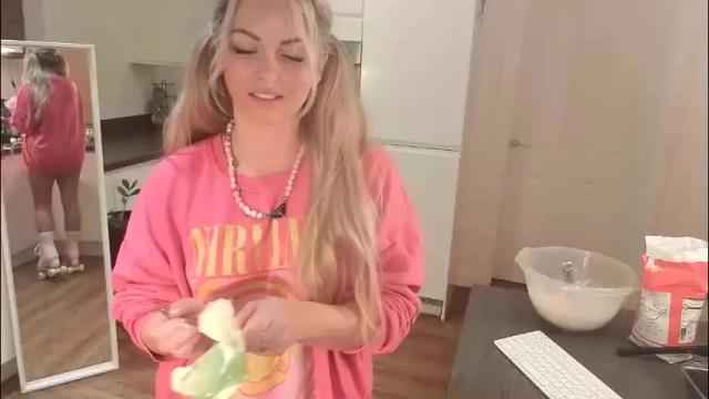 Image 2 of daisydreams_cumtrue Stream on Chaturbate on 2 months ago