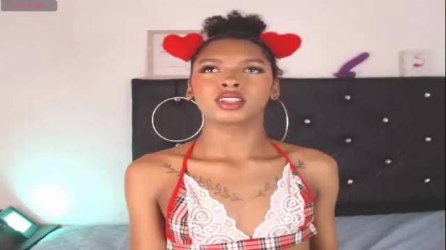 Image 4 of daisytaylor_ Stream on Chaturbate on 25 days ago